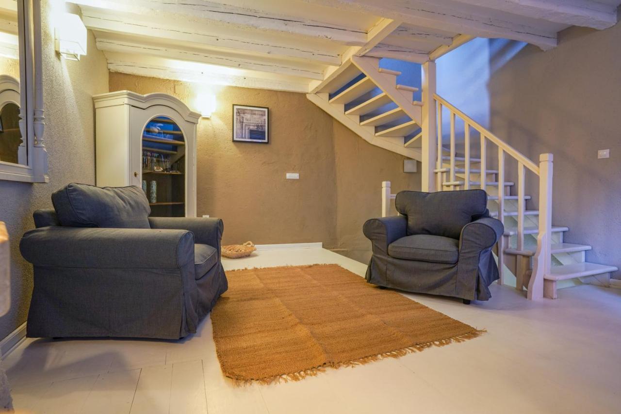 Deluxe Apartment Casa Flores With Sea View & Terrace Rovigno Esterno foto